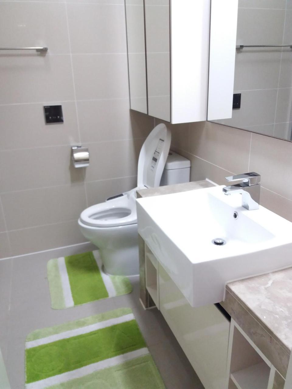 Highvill Ast Apartment Астана Екстериор снимка